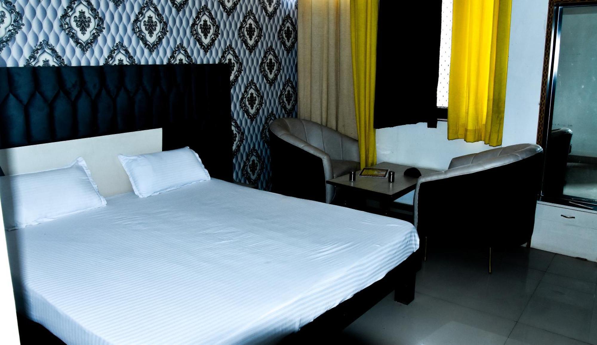 Sangam Hotel Chirawa Exteriér fotografie