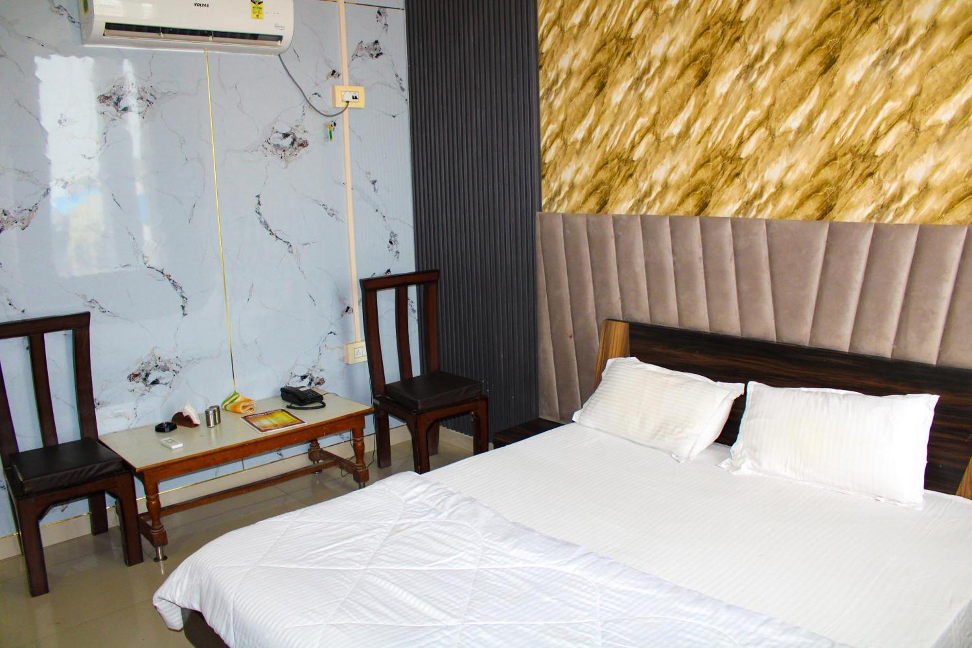 Sangam Hotel Chirawa Exteriér fotografie